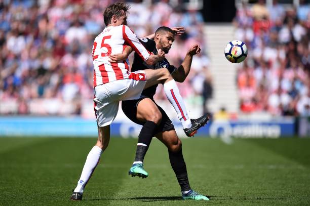 月也是詹姆 月也是詹姆