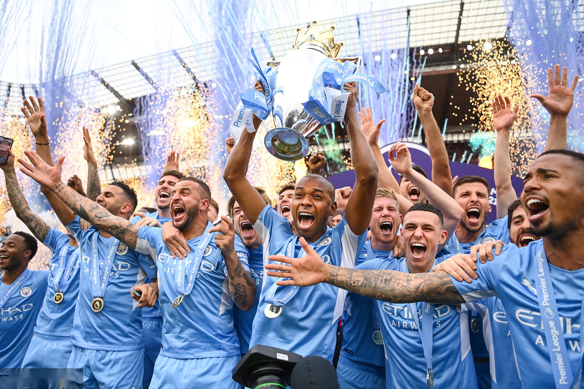 公众人物的 公众人物的